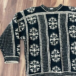 90s Banana Republic Black and Cream Patterned Crewneck Sweater
